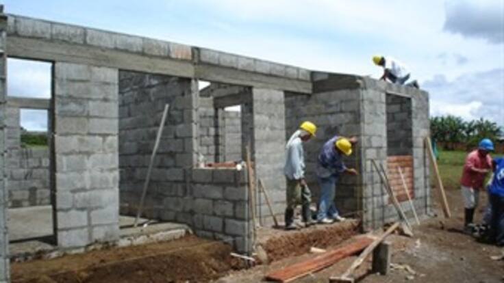 Infraestructura y vivienda, sectores ganadores en el presupuesto de 2013: Minhacienda