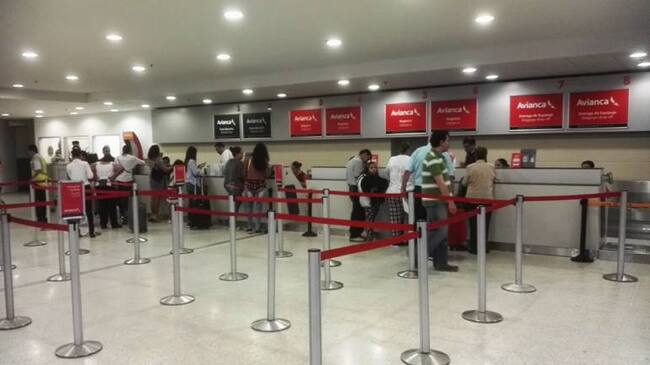Pasajeros en el aeropuerto Camilo Daza en Cúcuta