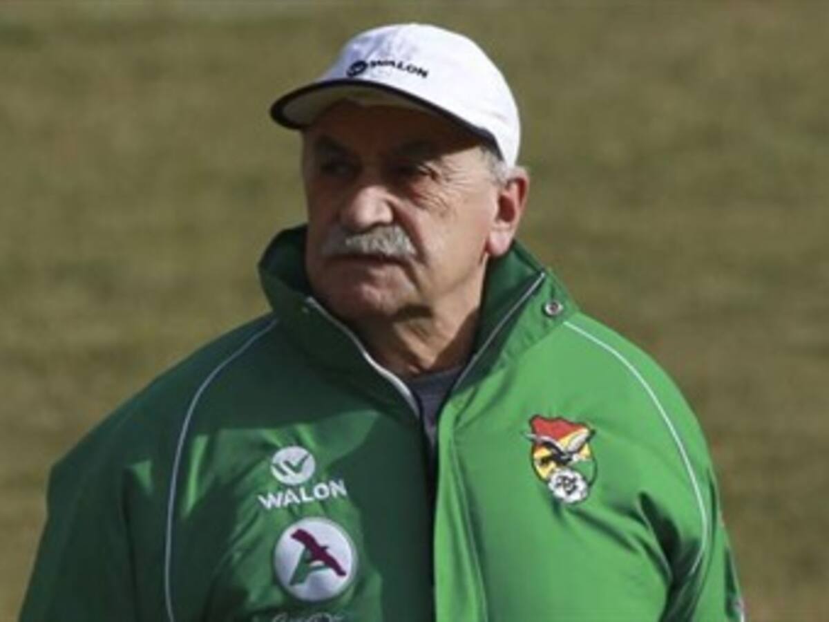 Xavier Azkargorta, técnico de Bolivia, confirmó la delantera para enfrentar a Colombia
