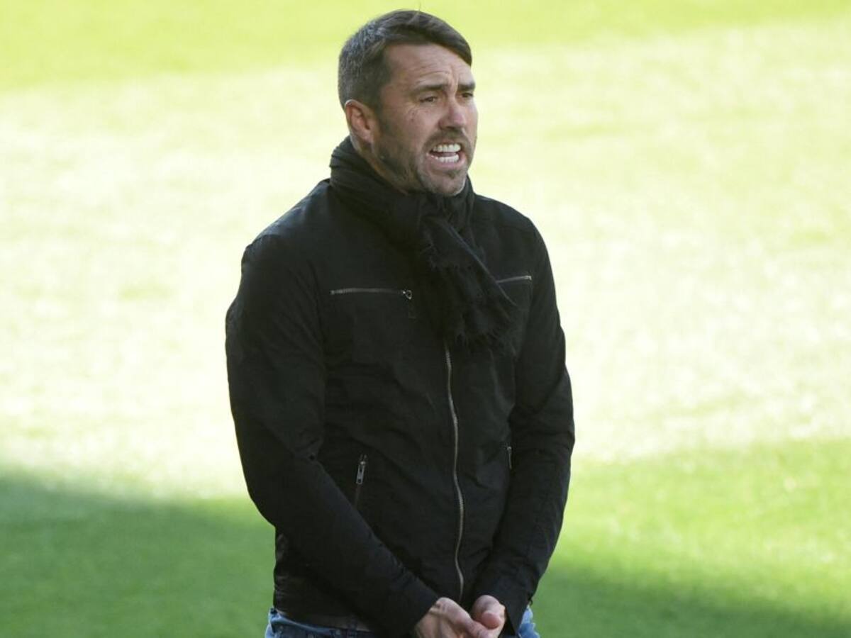 'Chacho' Coudet califica de rumor supuesto interés de Celta en Santos Borré