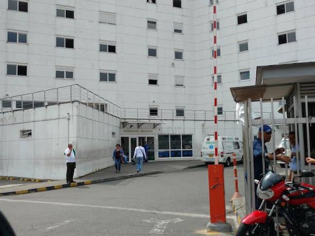 En Medellín 700 empleados de la salud están sin salario