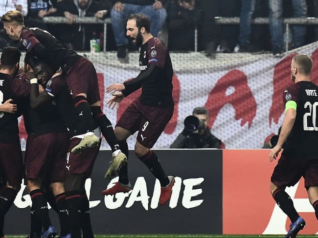 Gol y autogol de Cristian Zapata en la eliminación del Milan