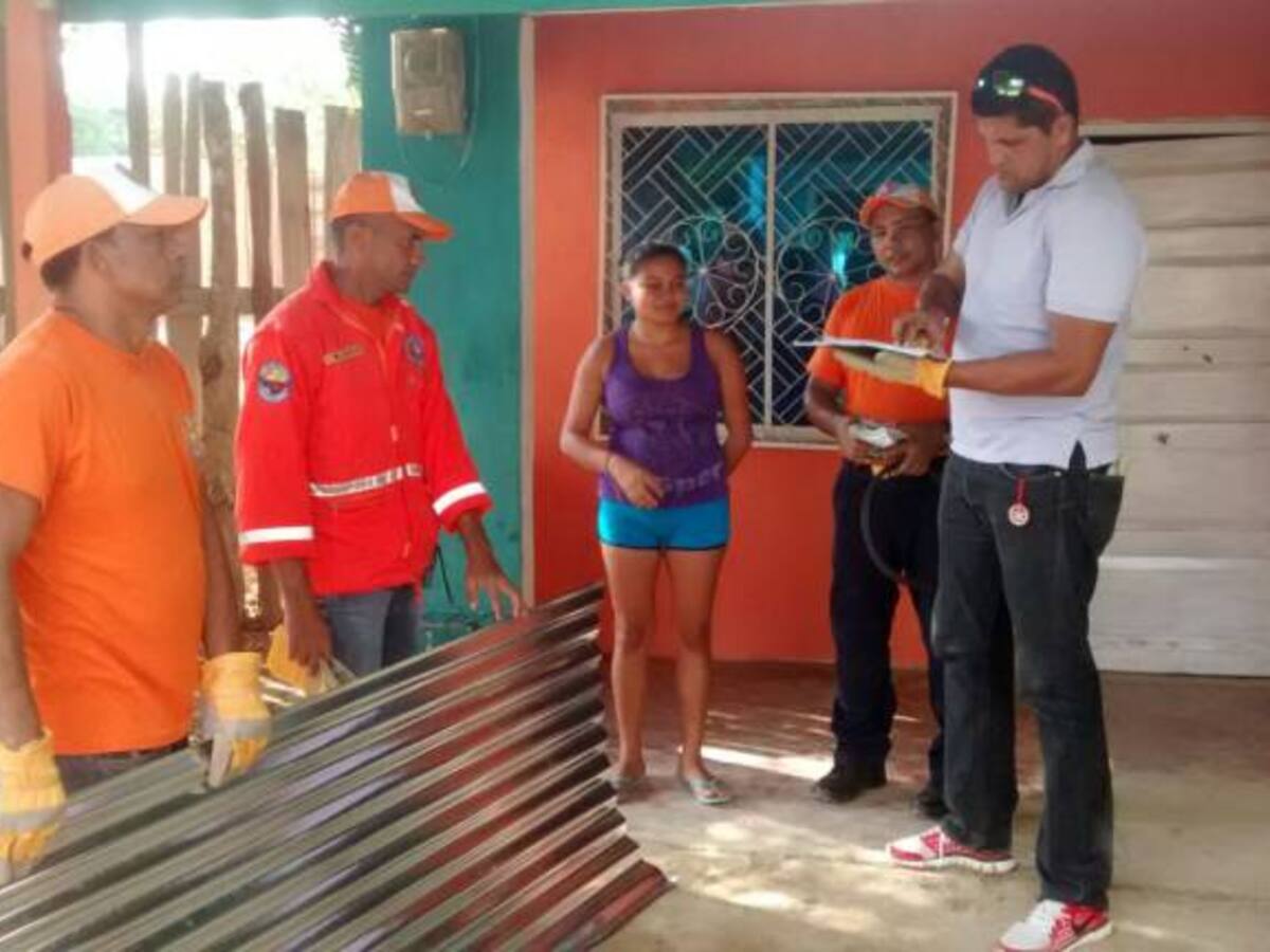 Atienden damnificados por vendaval en San Juan Nepomuceno en Bolívar