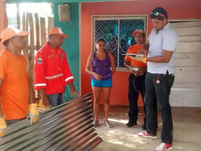 Atienden damnificados por vendaval en San Juan Nepomuceno en Bolívar
