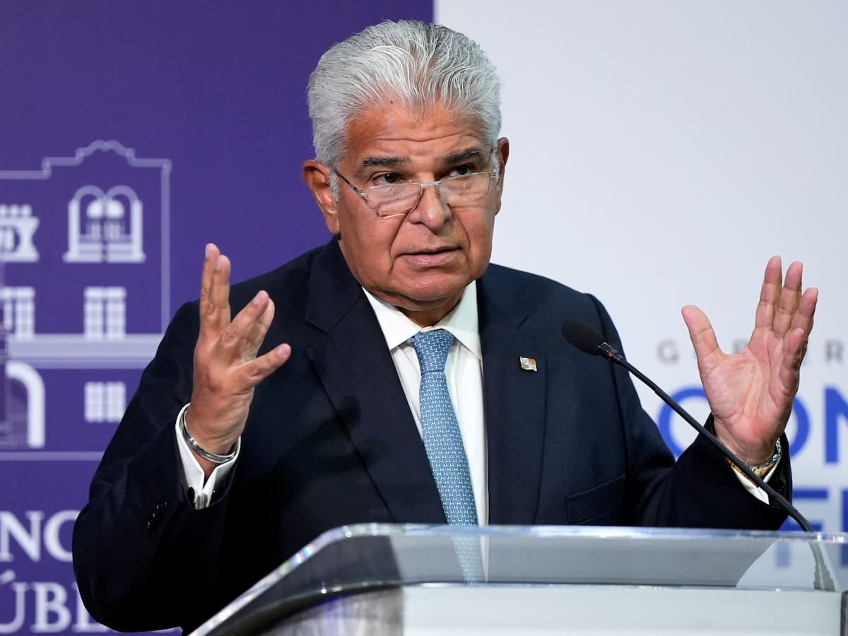 Panamá deja de vender energía a Costa Rica por críticas de su presidenta