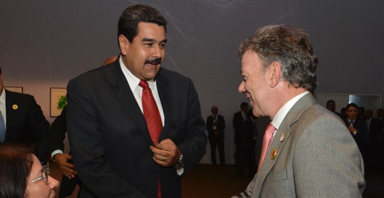 Presidente de Colombia Juan Manuel Santos y el presidente de Venezuela Nícolas Maduro