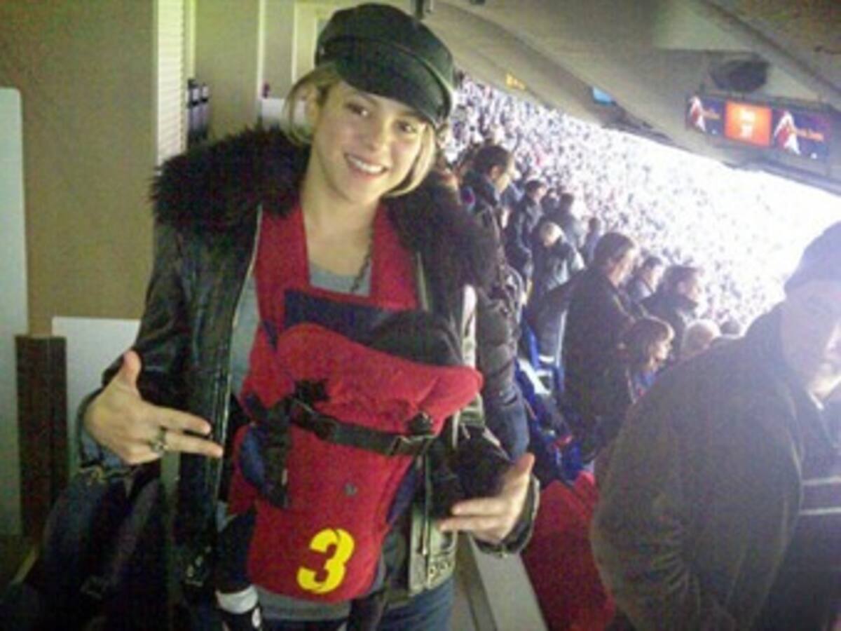 Milan, hijo de Shakira 've' anotar un gol a su papá por primera vez