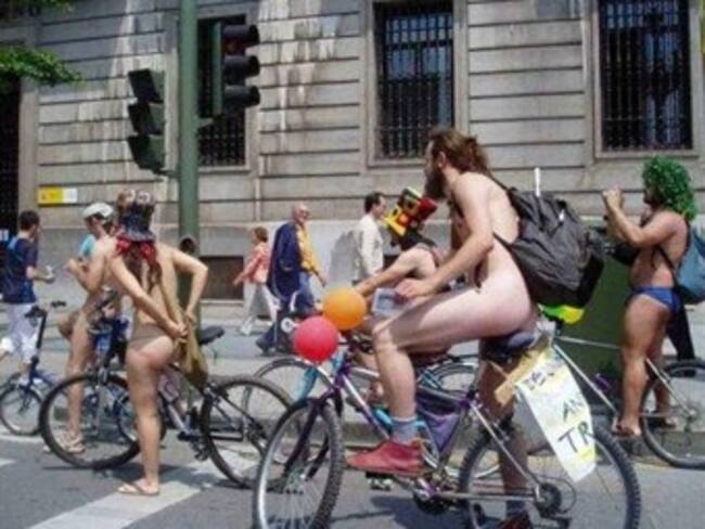 Piden legalizar el ciclismo nudista en Nueva Zelanda