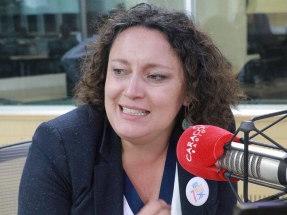 Gobierno y partido de gobierno generan confusión sobre consulta: A Lozano