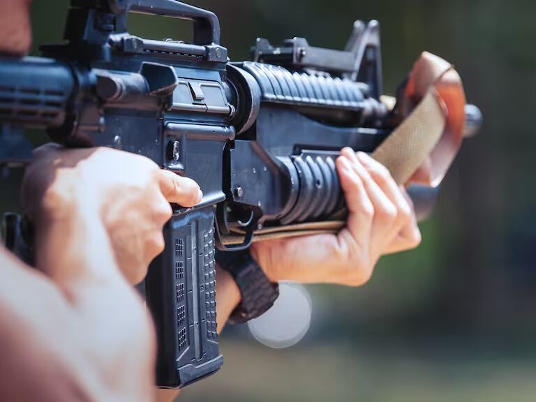 Combates imagen de referencia: Foto: Getty images / Natnan Srisuwan