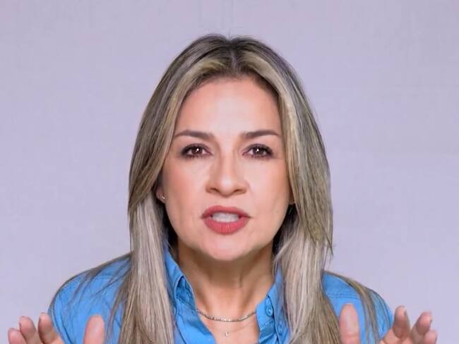 Vicky Dávila denuncia derroche del gobierno Petro con gastos innecesarios