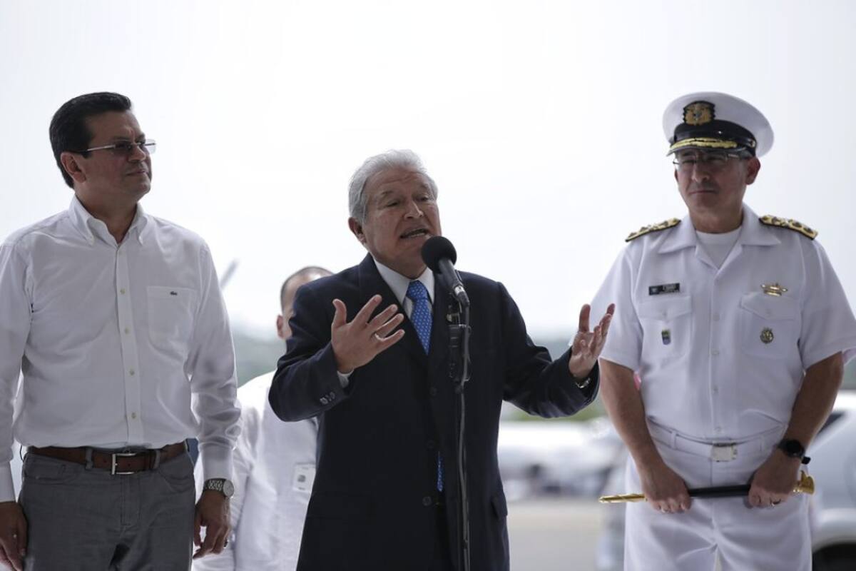 También felicitó al presidente Santos, Timoleón Jiménez y al pueblo colombiano por ser parte de esta obra.