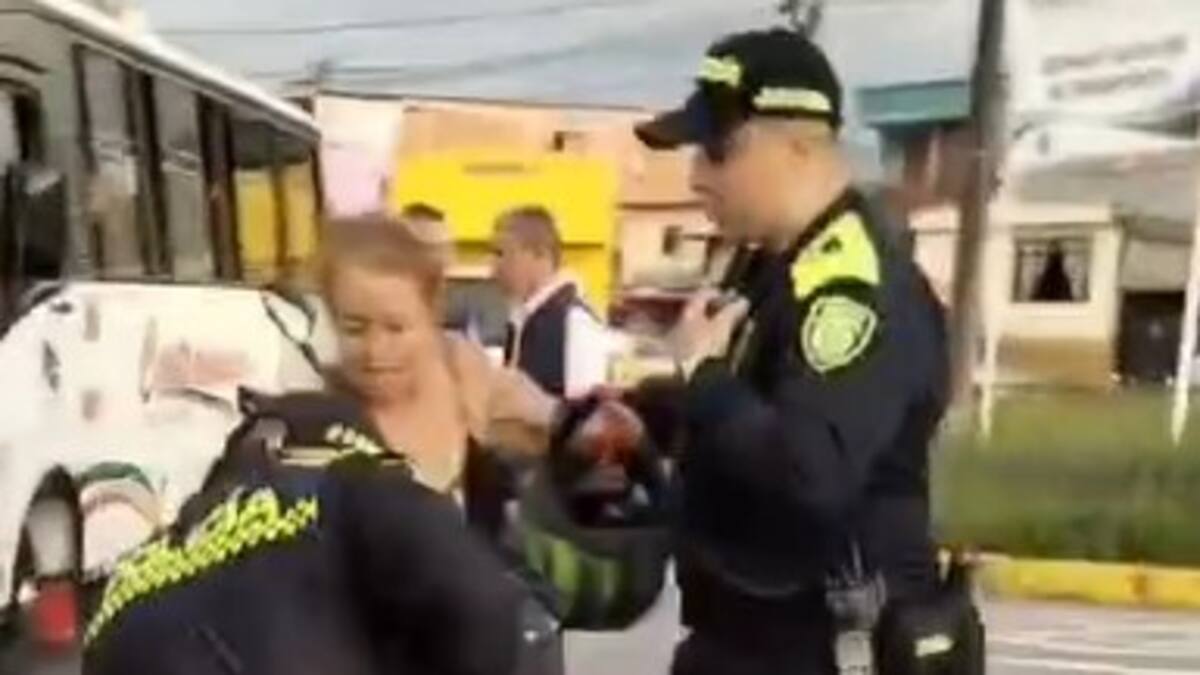 Coronel Pedro Saavedra y agresión a Policías
