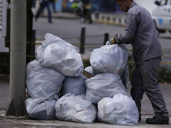 Al día se reciben 52 quejas por el servicio de aseo en Bogotá