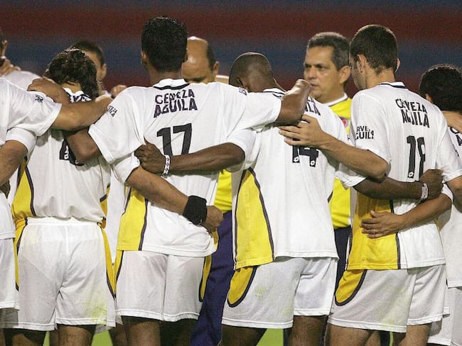 Colombia entrenando previo al duelo ante Brasil por Eliminatorias en 2004