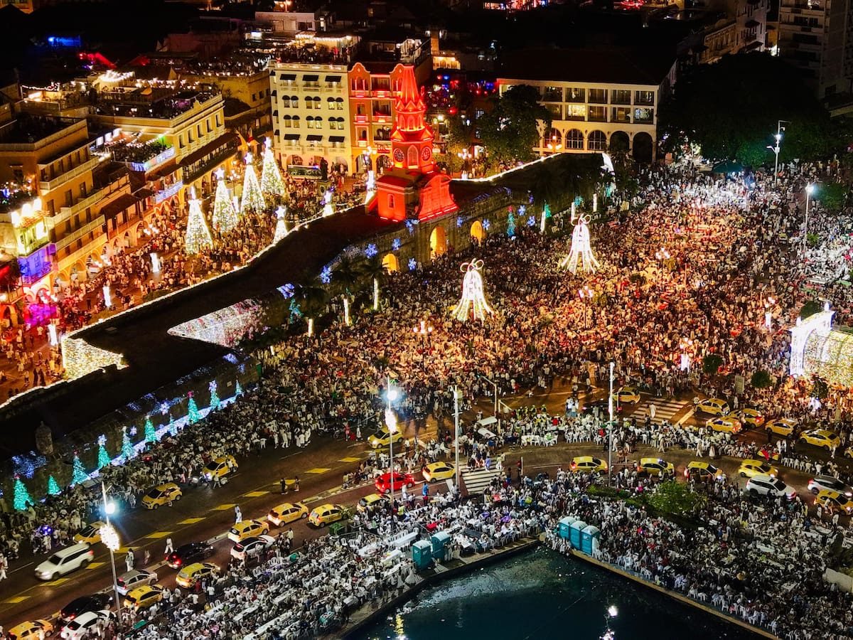Miles de personas recibieron el 2026 en el Centro Histórico de Cartagena