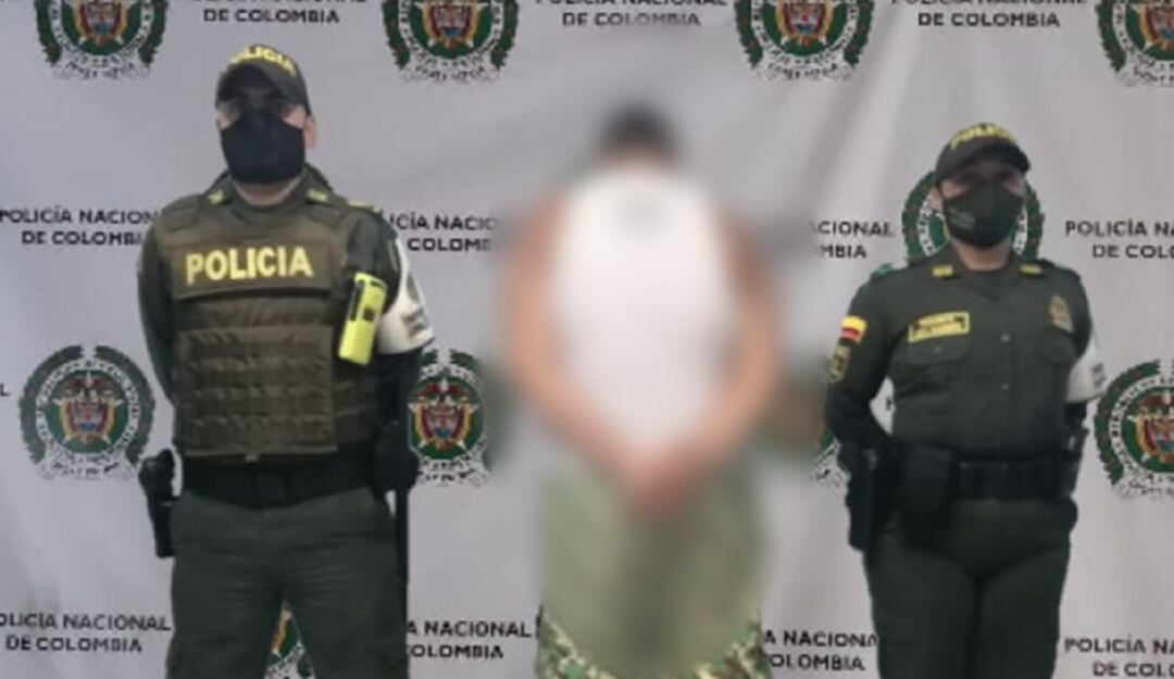 Aprehendido en flagrancia por el delito de daño en bien ajeno.