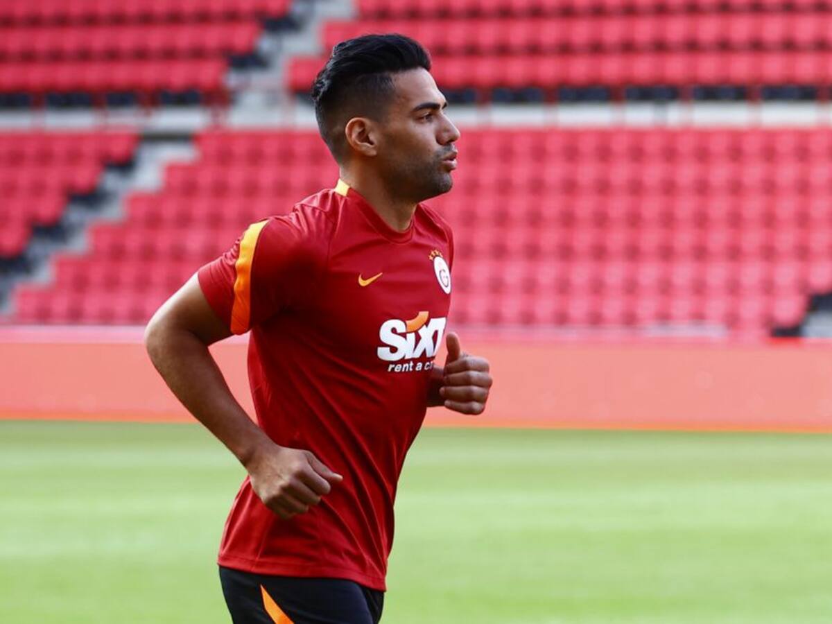 Presidente de Galatasaray confirma que Falcao no seguirá en el club