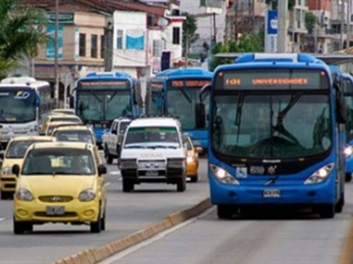 Murió mujer que había sido quemada en un bus del Mio