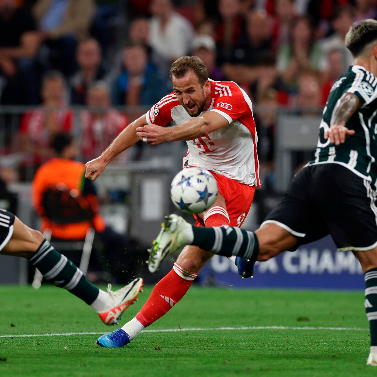 Bayern Múnich y Manchester United cumplen con un espectacular partidazo en Champions