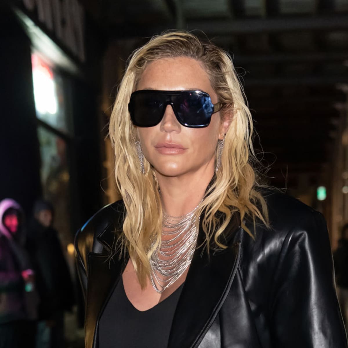 La cantante Kesha critica a la Casa Blanca por usar su canción “Blow” para “incitar a la violencia”