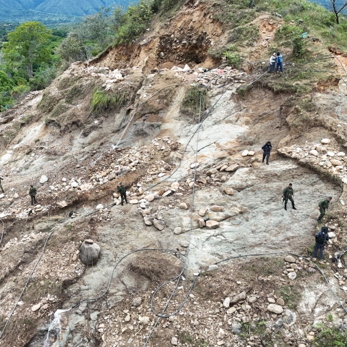 Frenan extracción ilegal de oro que causaba daños ambientales en Hobo, Huila