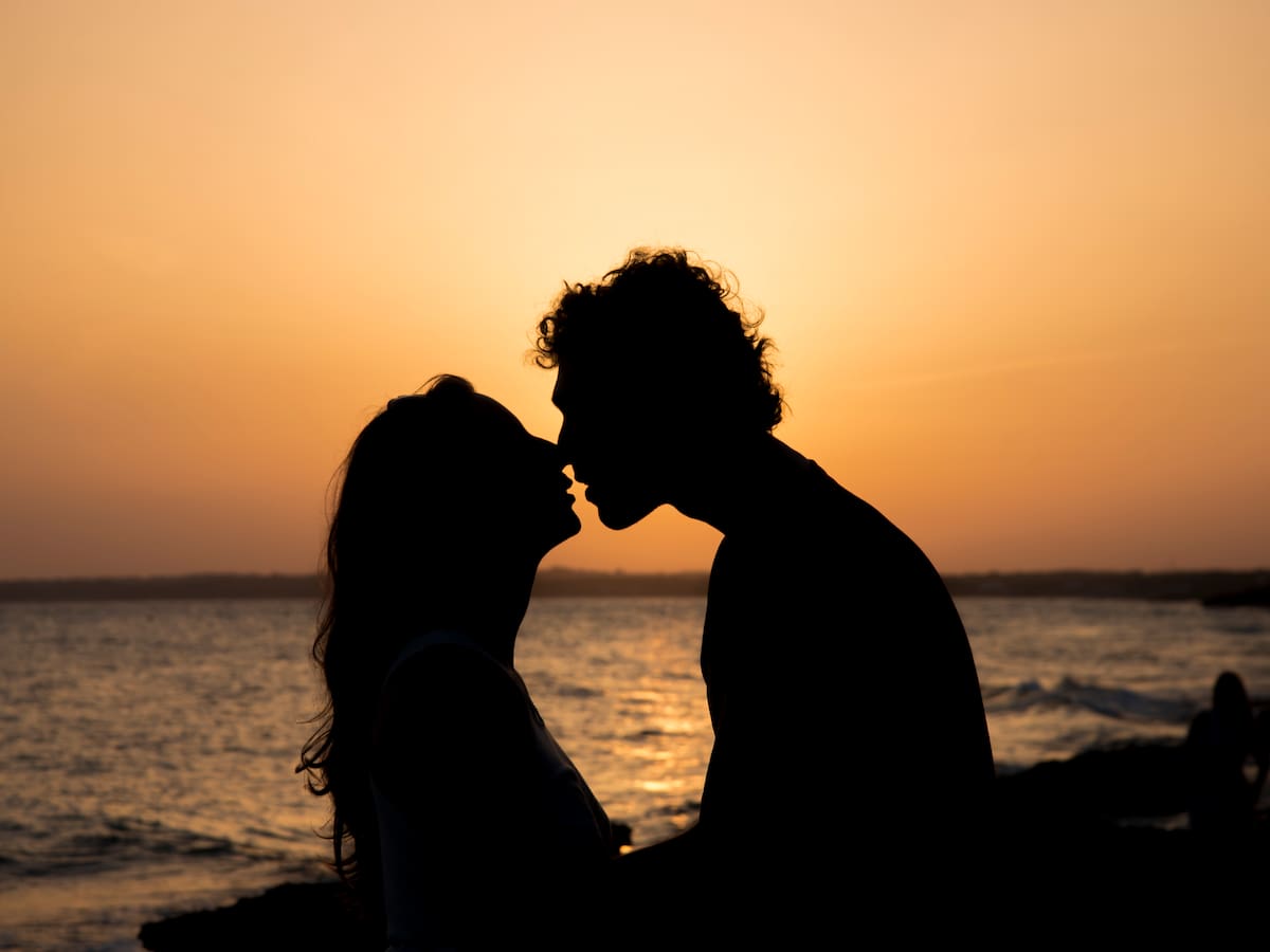 Signos zodiacales 2023: ¿quiénes encontrarán el amor o terminan su relación?