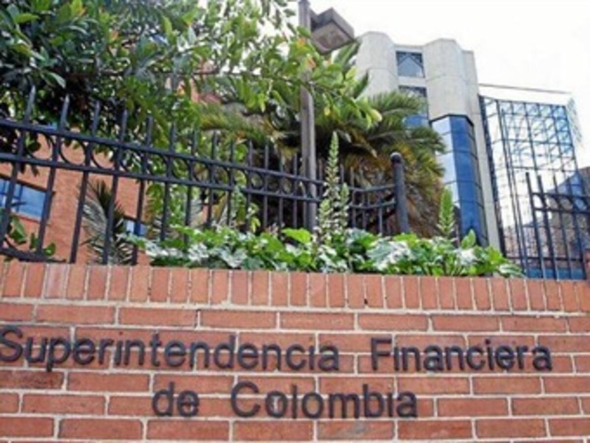 Superfinanciera pide a Petrovalor suspender afiliaciones y convocar a asamblea