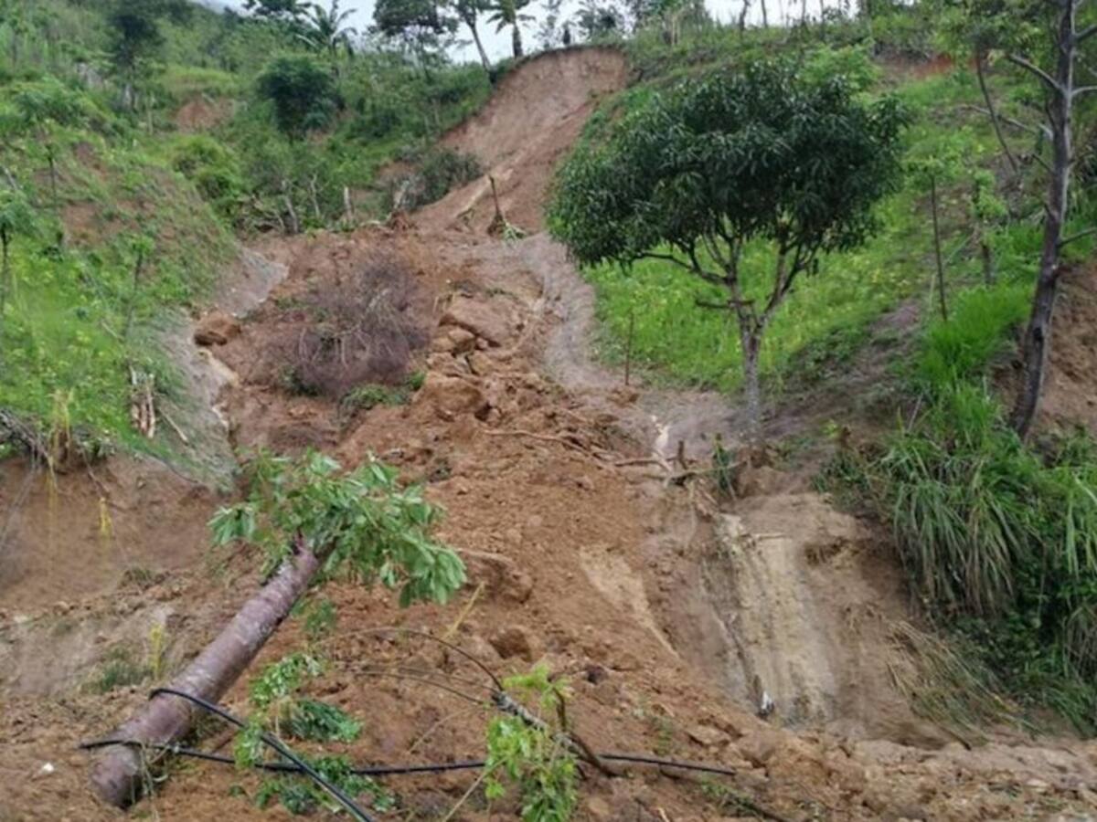 Cierre total en la vía Honda – Guaduas por emergencia invernal