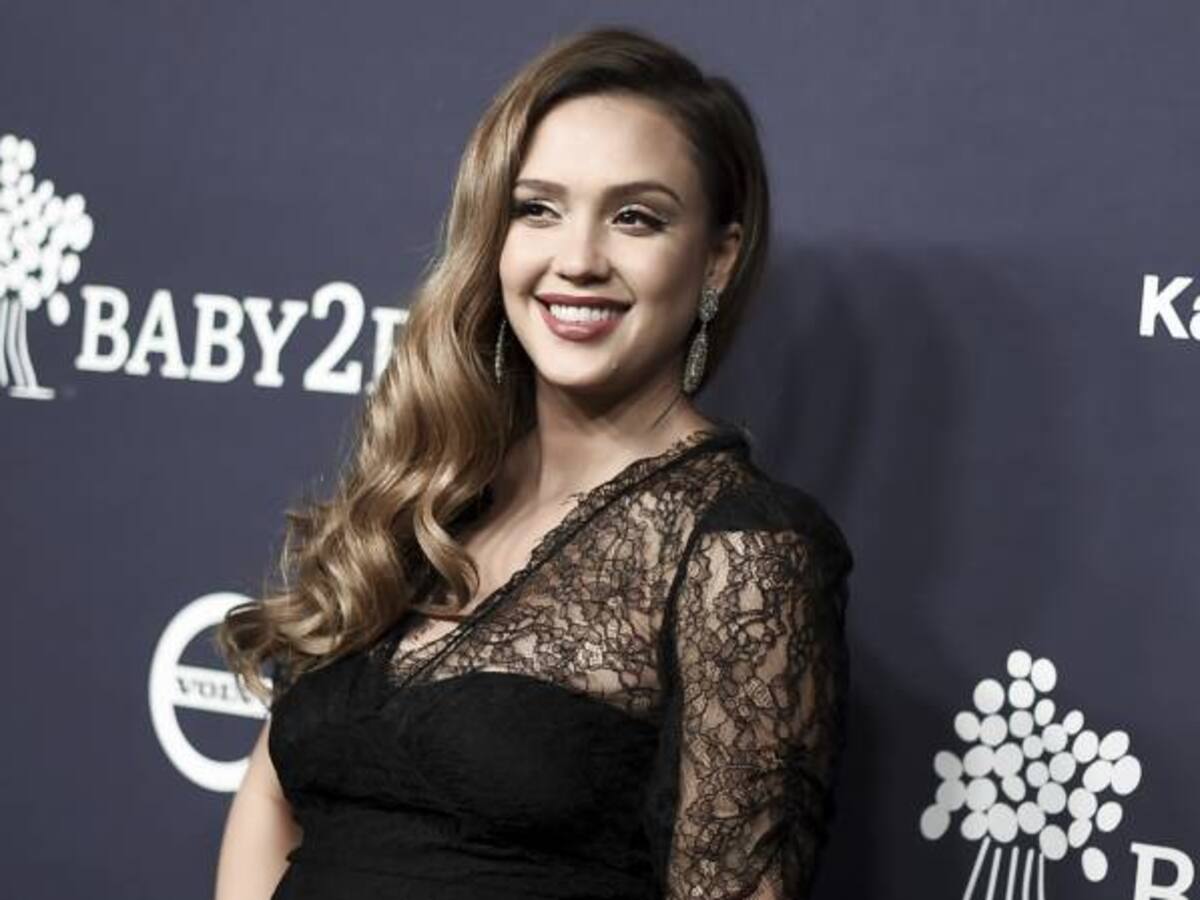 Jessica Alba arranca el año convertida en madre