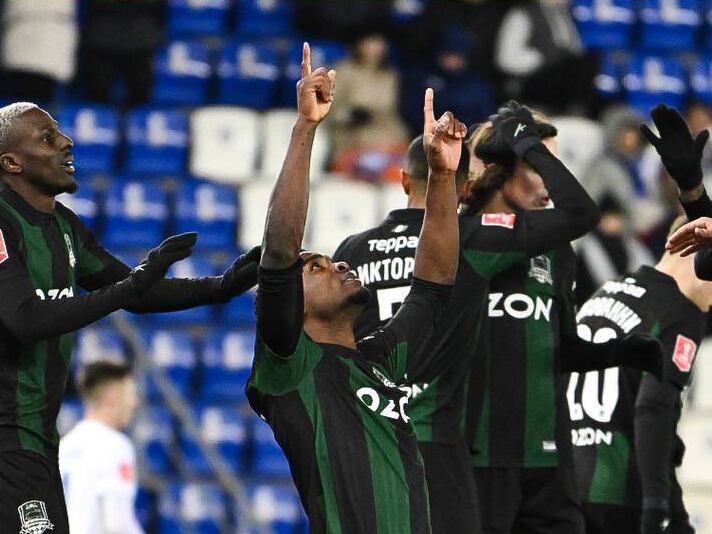 Jhon Córdoba celebra un nuevo gol con el Krasnodar / Twitter: @FCKrasnodar.