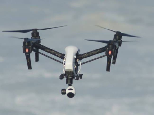 Imagen de un dron de cuatro hélices