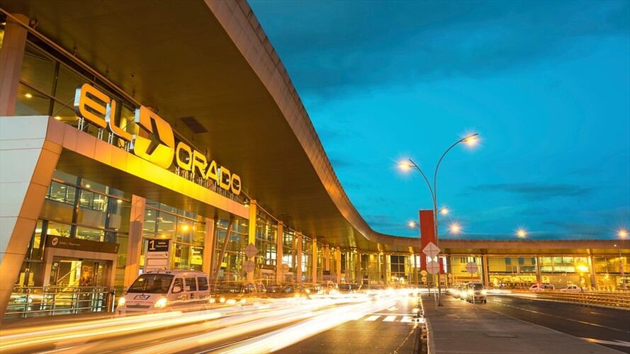 Aeropuerto El Dorado se encuentra cerrado por niebla densa. Foto: Colprensa.