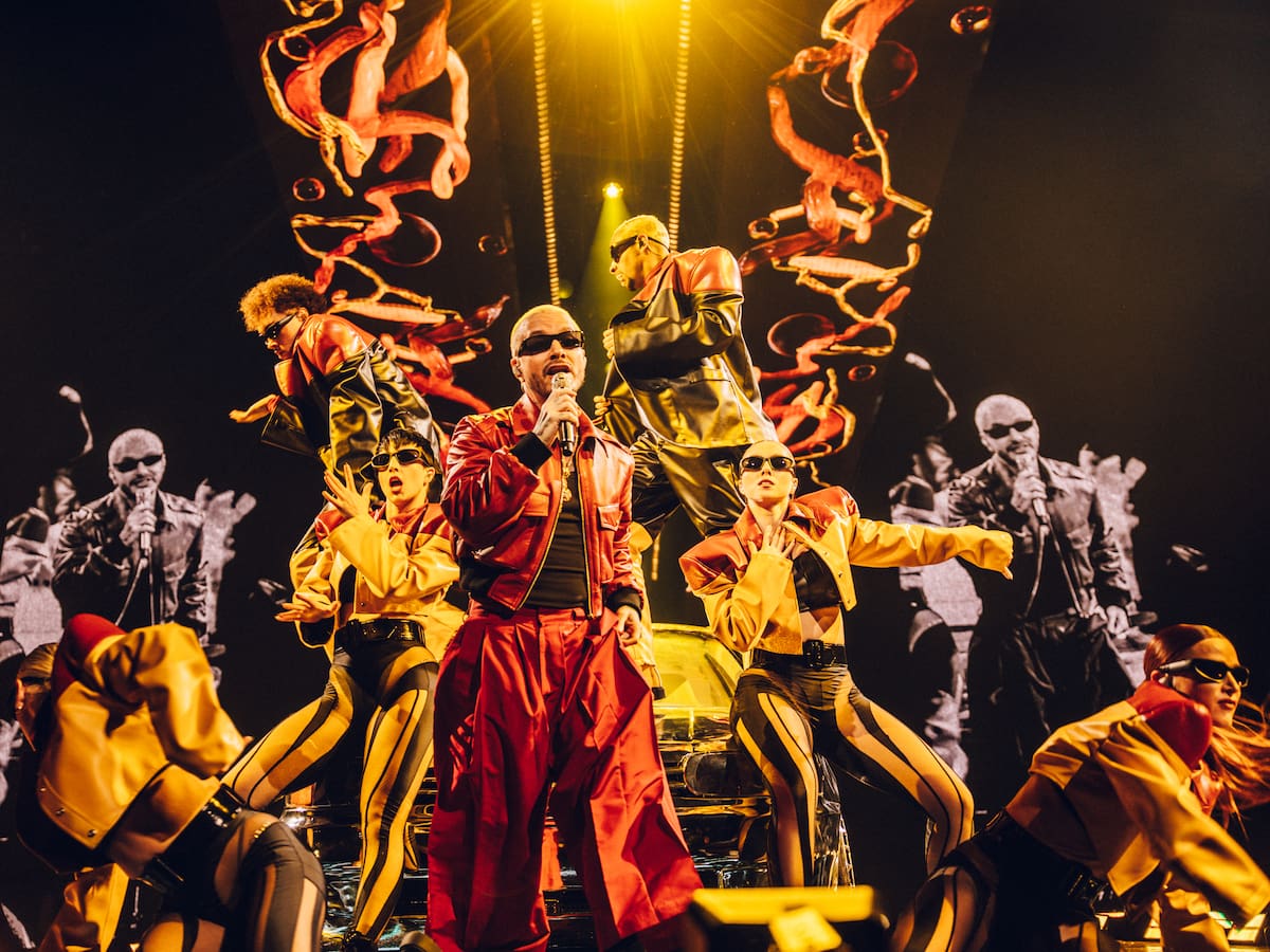 J Balvin enciende los escenarios con su ‘Back To The Rayo’ Tour