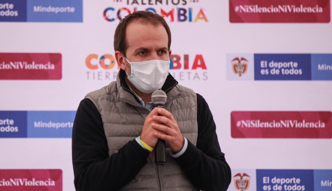 Ernesto Lucena impulsando el programa Talentos Colombia