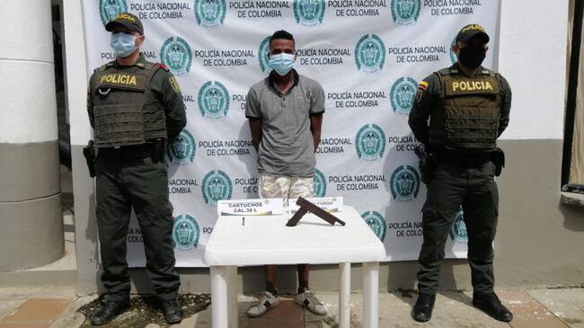 La detención se dio cuando se encontraba en actitud sospechosa en la calle El Puerto de esa población