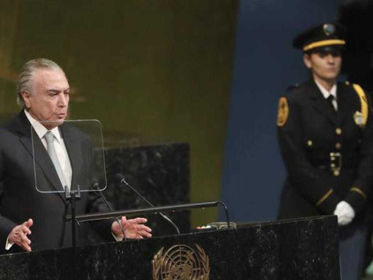 Temer dice que en Suramérica no hay margen para alternativas a democracia