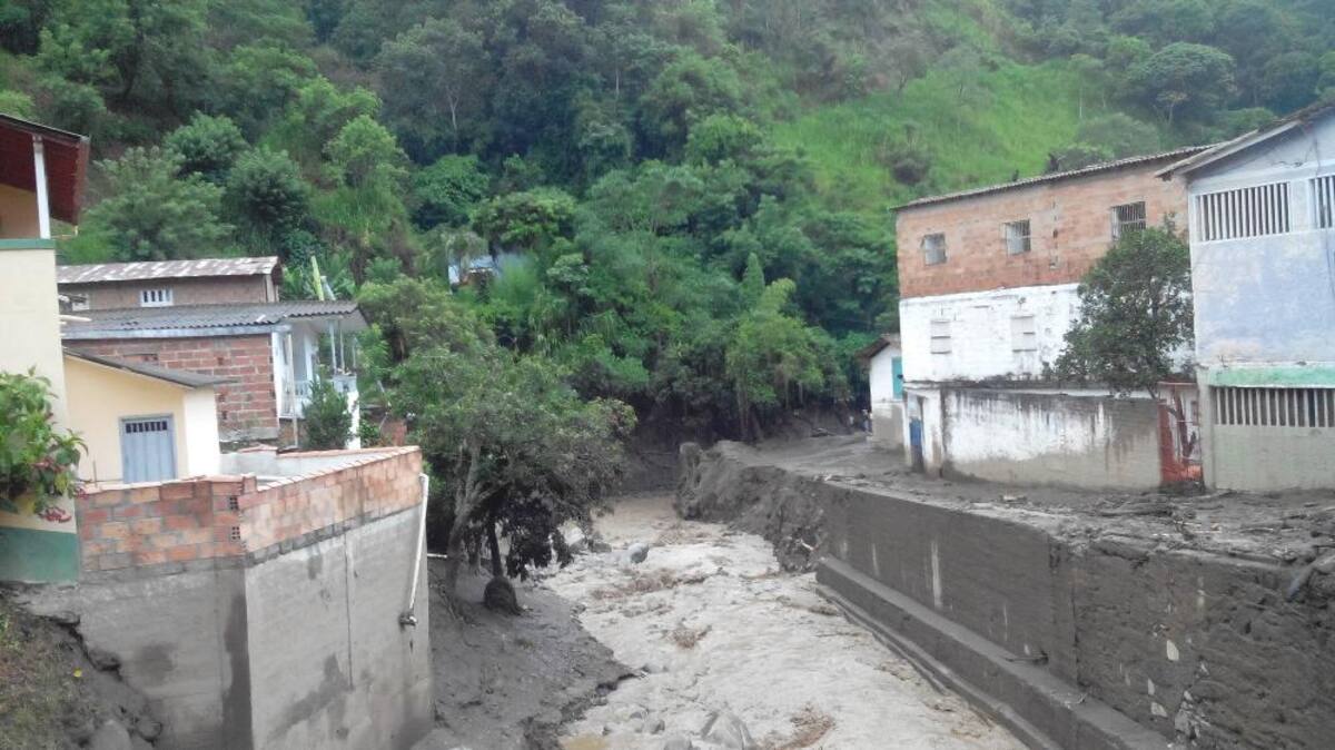 Caracol Radio está en el municipio antioqueño, donde una avalancha acabó con la vida de cerca de 63 personas y dejó damnificadas a 333.
