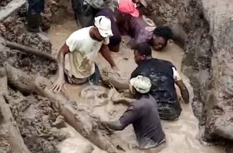 La comunidad de la zona logró recuperar los cuerpos. Crédito: Suministrada.
