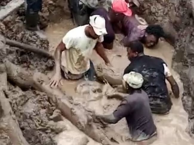 La comunidad de la zona logró recuperar los cuerpos. Crédito: Suministrada.