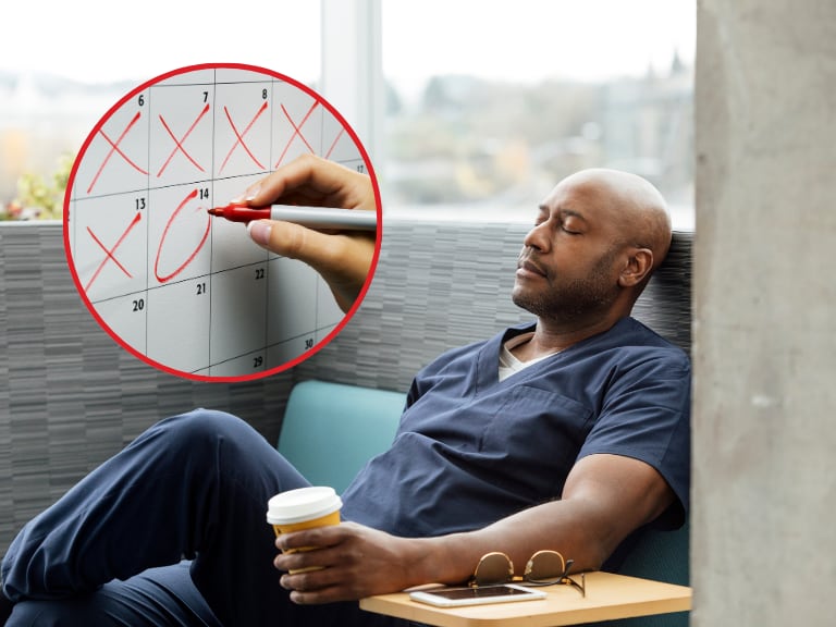 Imagen de referencia | Trabajador descansado y persona marcando los días en el calendario: Getty Images.