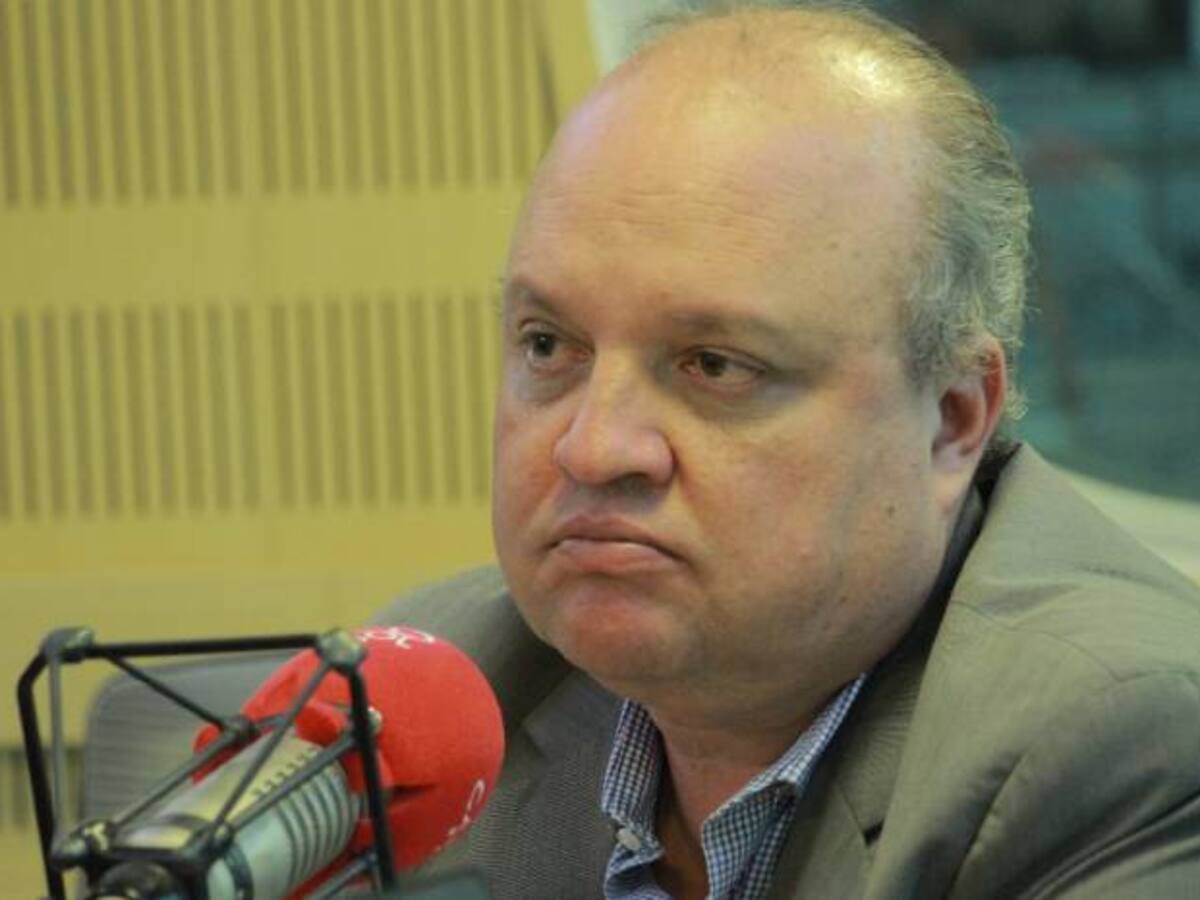 "No me extrañaría que gobernador de Córdoba entutele para evitar la sanción": Vélez