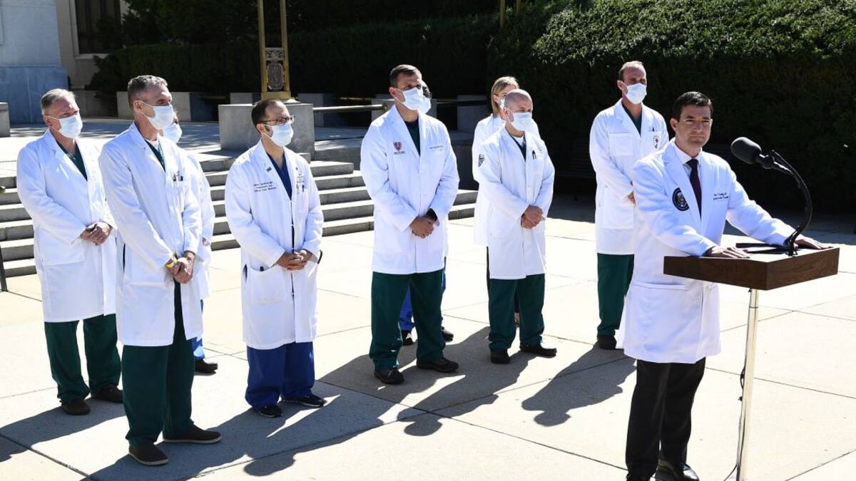 Trump no ha tenido fiebre durante 24 horas: Médicos de la Casa Blanca