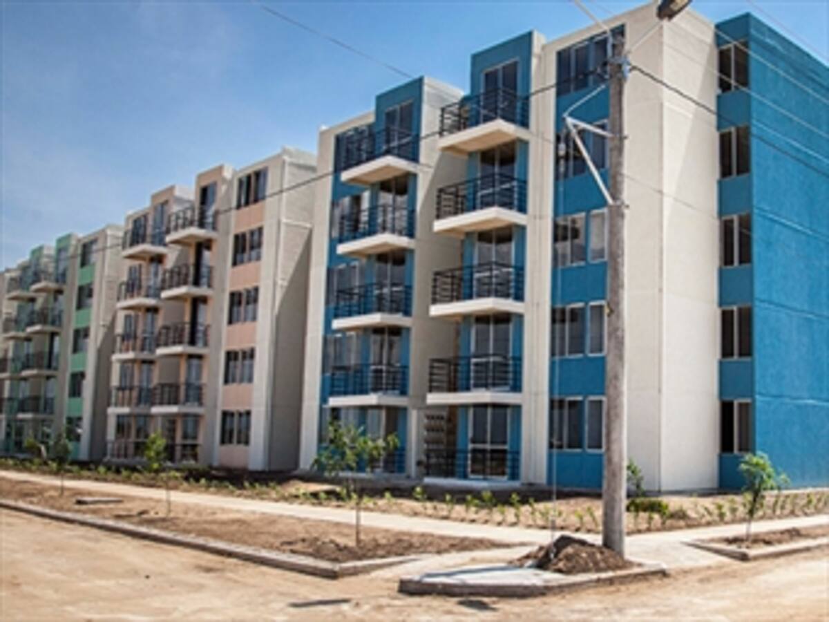 Gobierno nacional entrega nuevas viviendas gratis en Valledupar