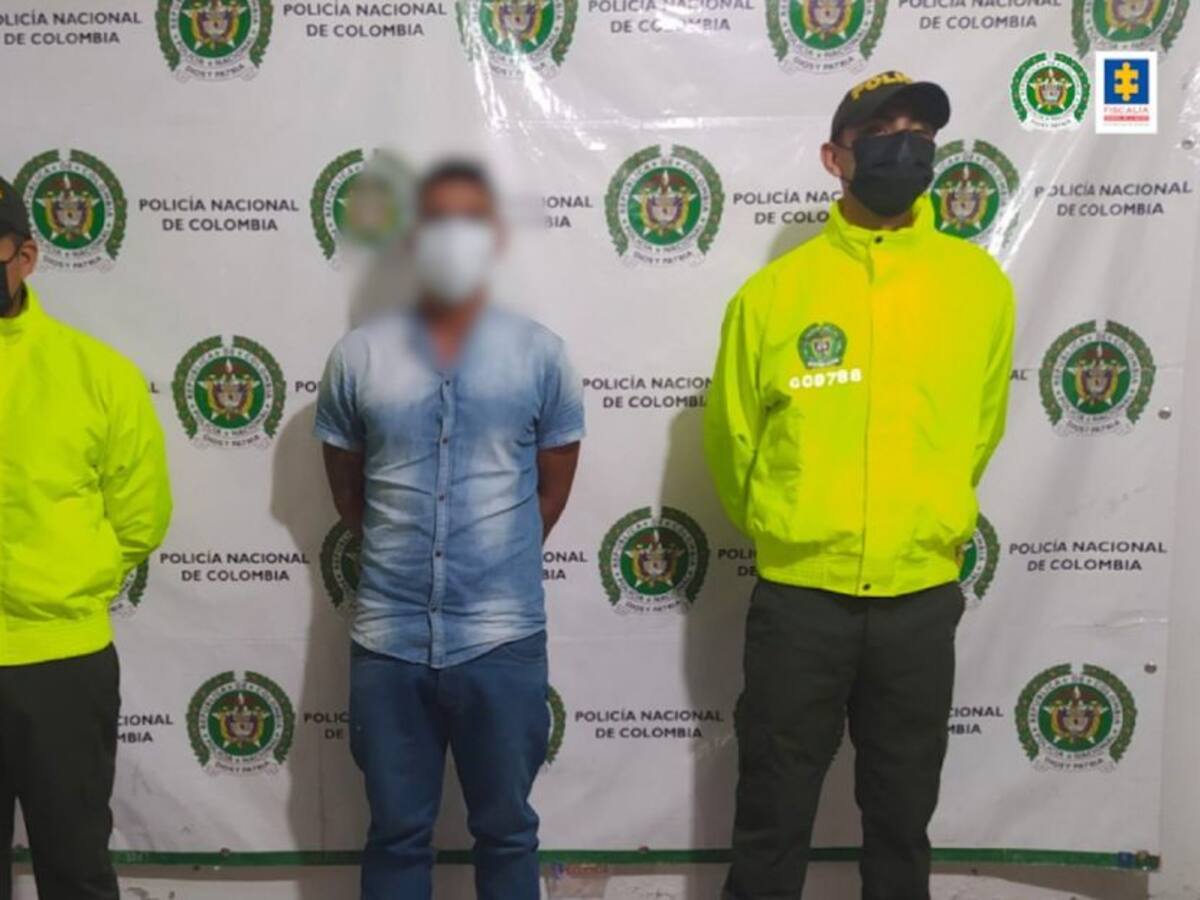 En el Huila, el papá golpeó a su hijo por pintarse el pelo