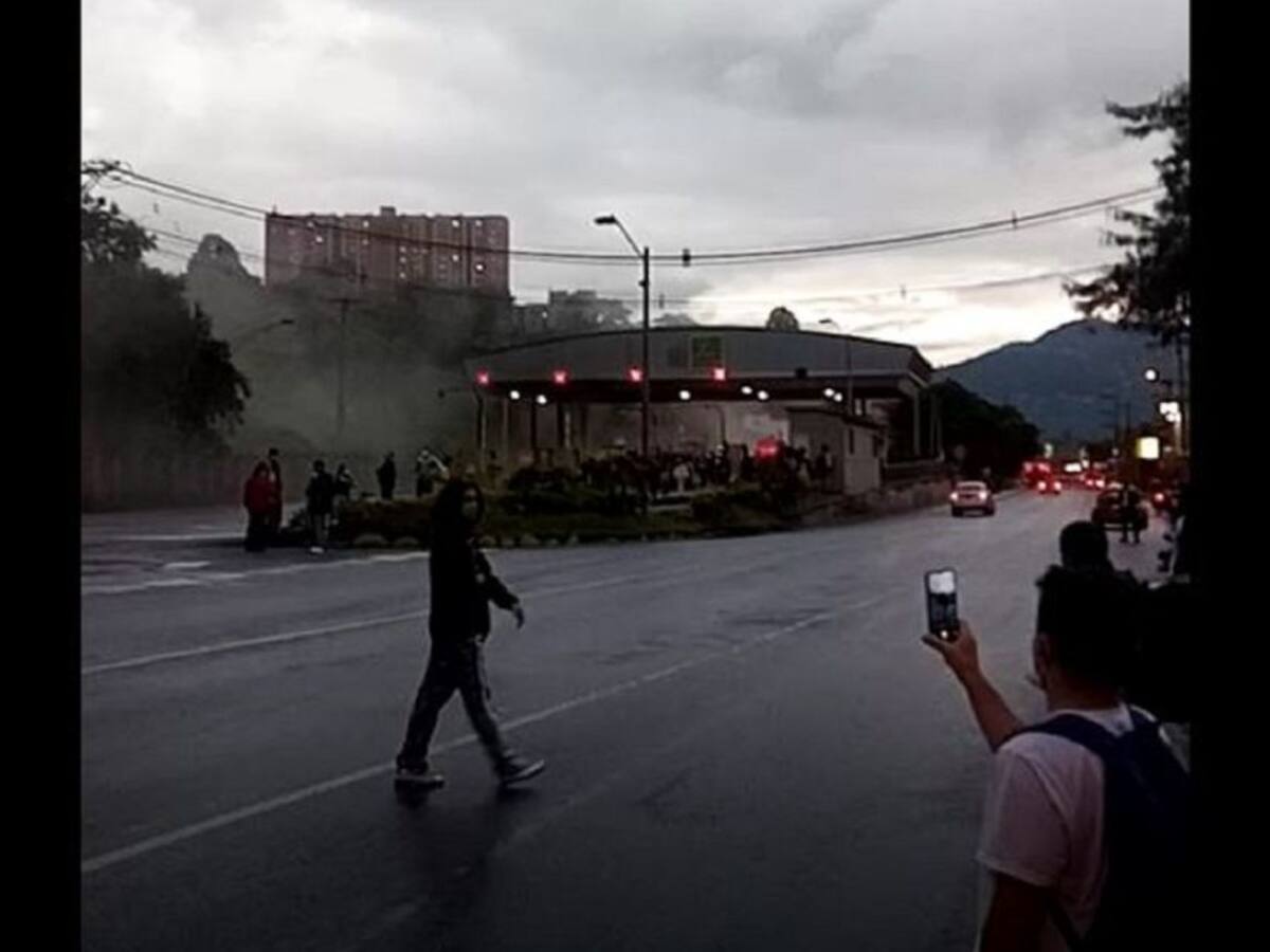 Manifestantes atacaron el “Peajito social” de Niquía en Bello