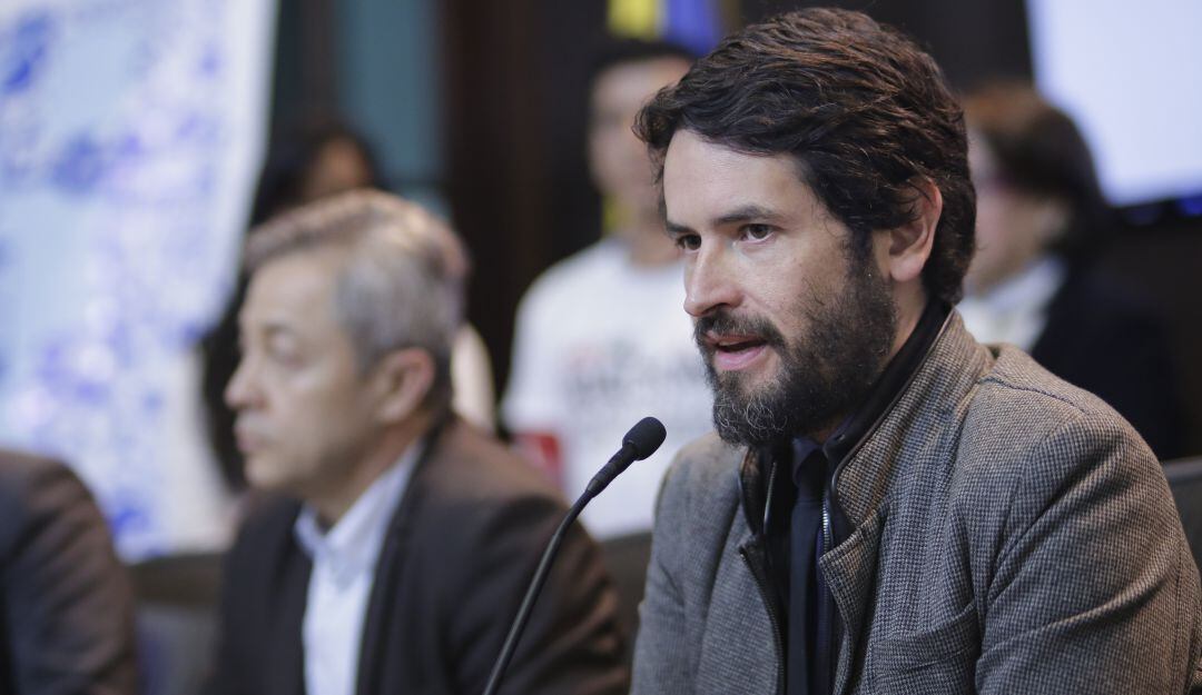 Representante Juan Carlos Lozada, del partido liberal.