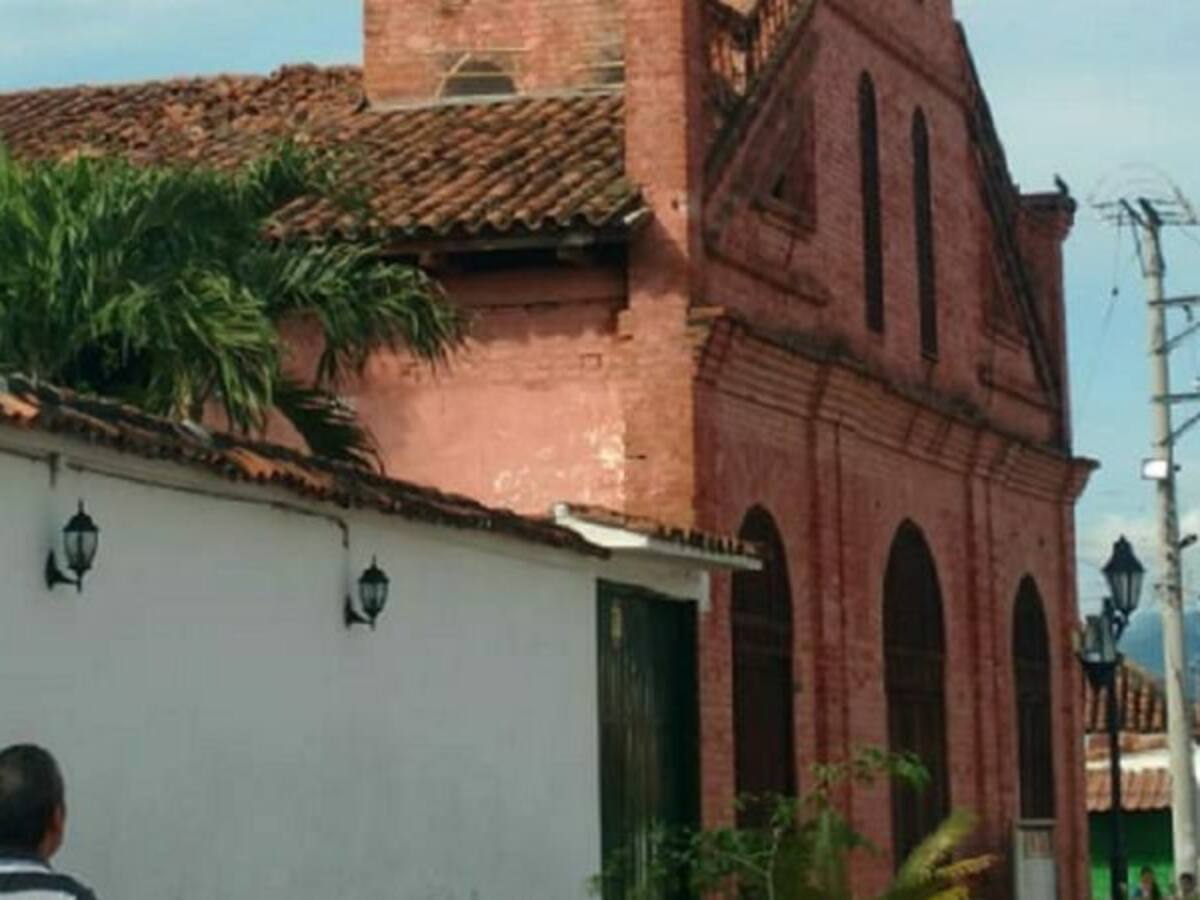 Se desplomó la cúpula de la iglesia antigua de Ambalema