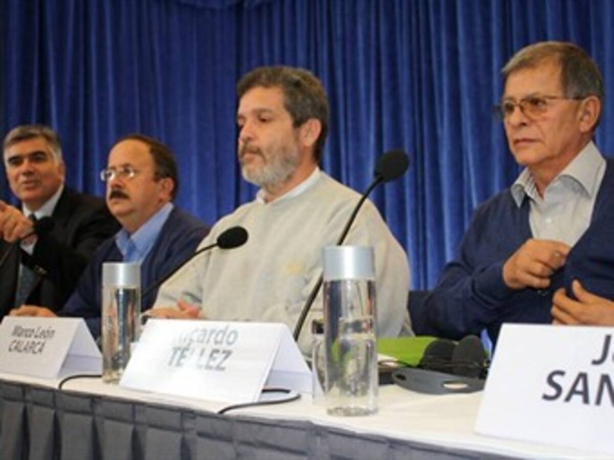 Quedan temas pendientes del punto agrario: Farc