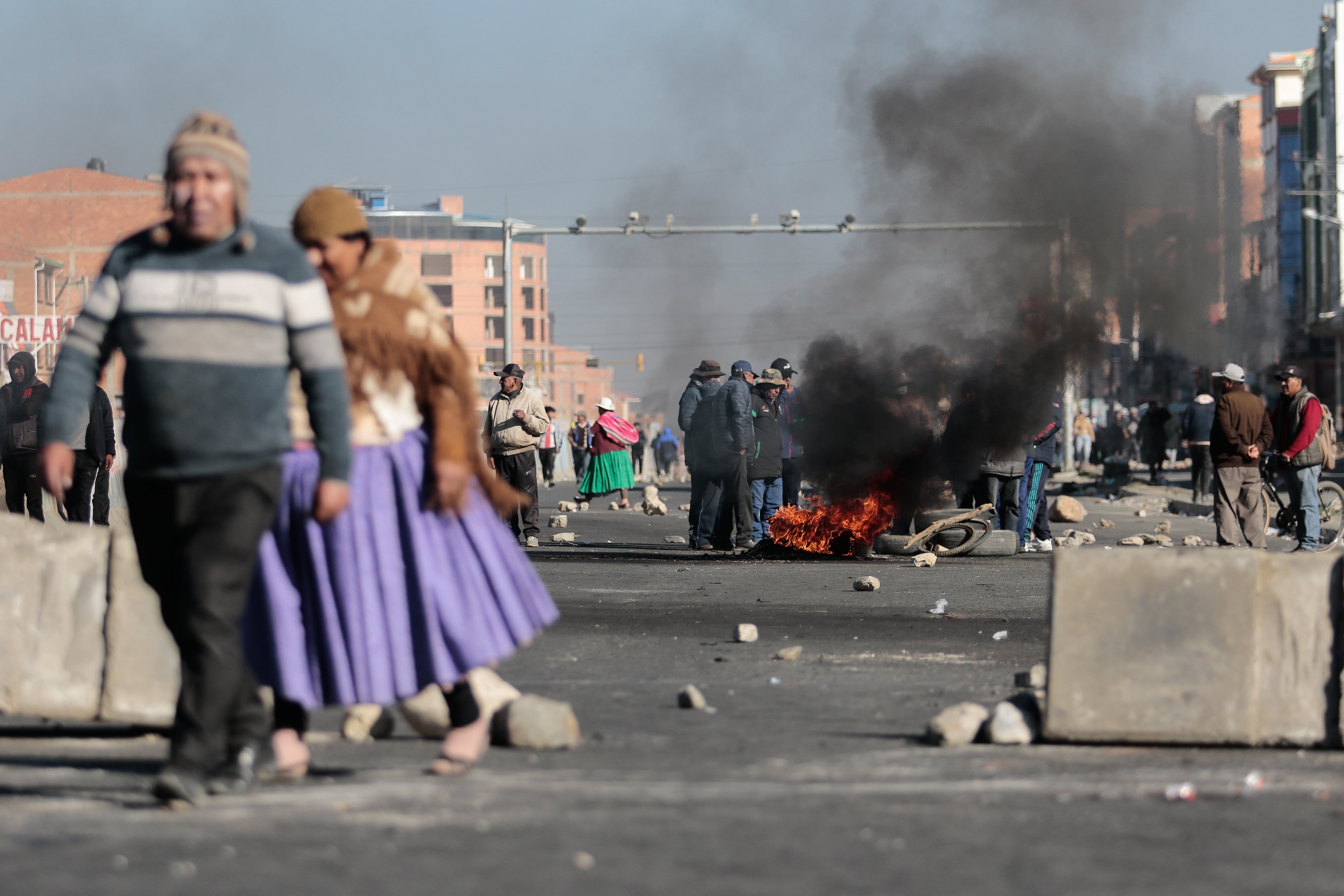 Las ayudas del gobierno chileno se concentrarán en La Paz, donde se registra una ola de protestas y bloqueos en crítica al presidente Rodrigo Paz.
(Foto: Jorge Mateo Romay Salinas/Anadolu via Getty Images)